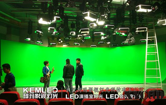 湖南师范大学校园电视台虚拟演播室灯光图