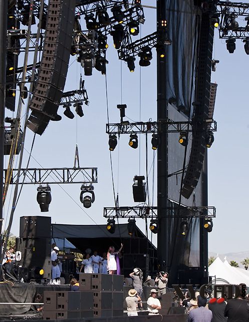 Coachella09Perform.jpg