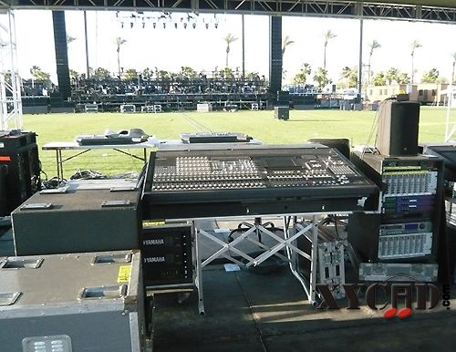 Coachella09MainStage.jpg