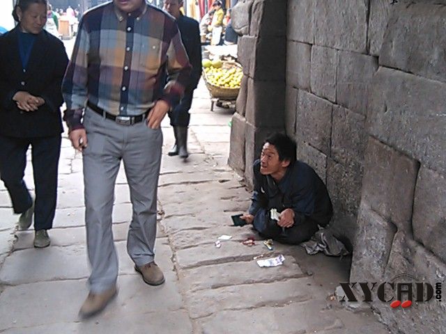 路人无动于衷